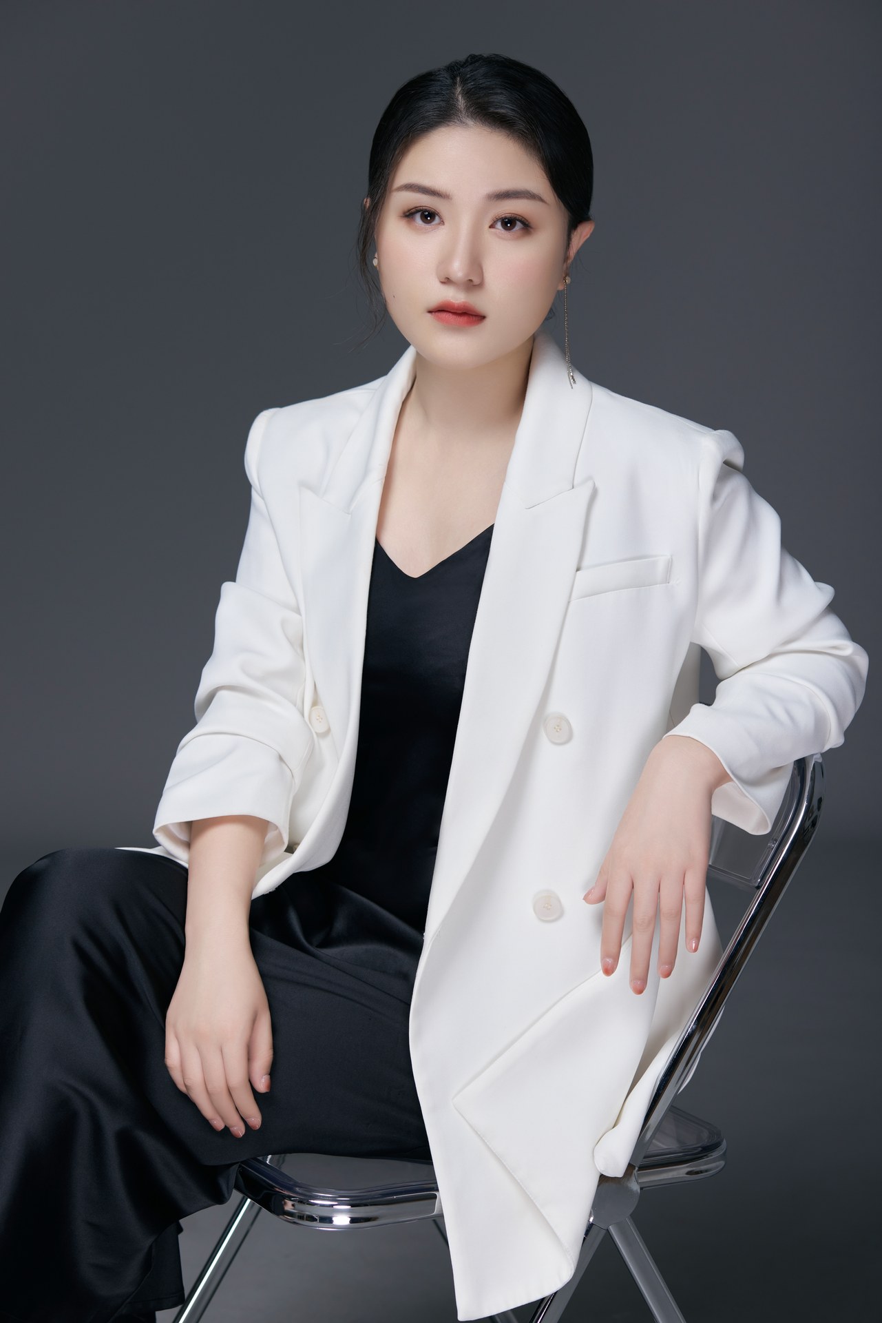 龚琳玲律师